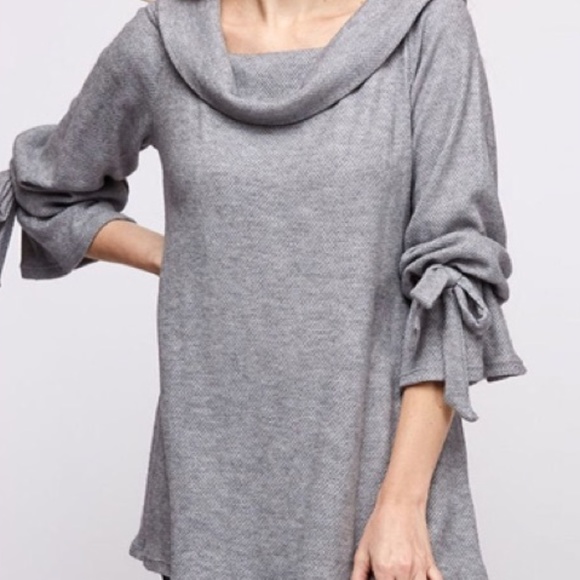 Vine and Love Tops - Grey Waffle-Knit Sweater